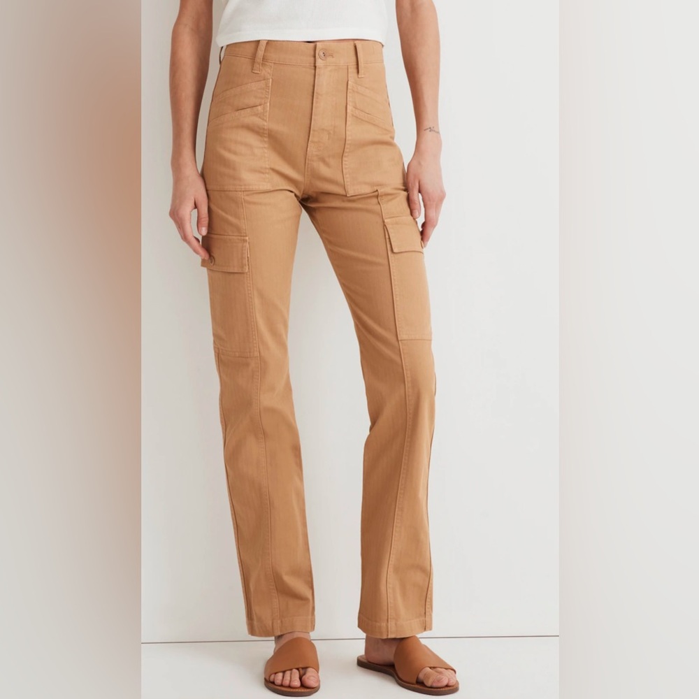 Madewell Garment-Dyed 90’s Straight Cargo Pants in Sand Dune